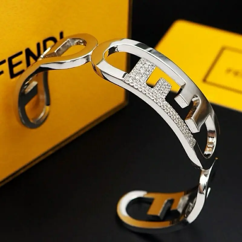 fendi bracelets s_12041502